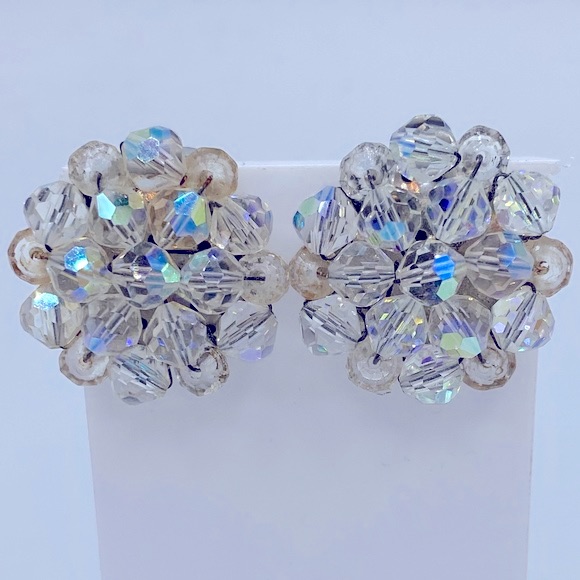 Vintage Germany Aurora Borealis Crystal Floral Design Clip On Earrings 13 35$